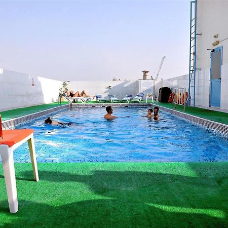 Signature Inn Hotel Deira Dubai Exteriör bild